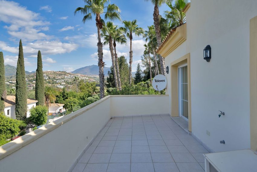 R5018464-Villa-For-Sale-El-Paraiso-Detached-4-Beds-501-Built-18