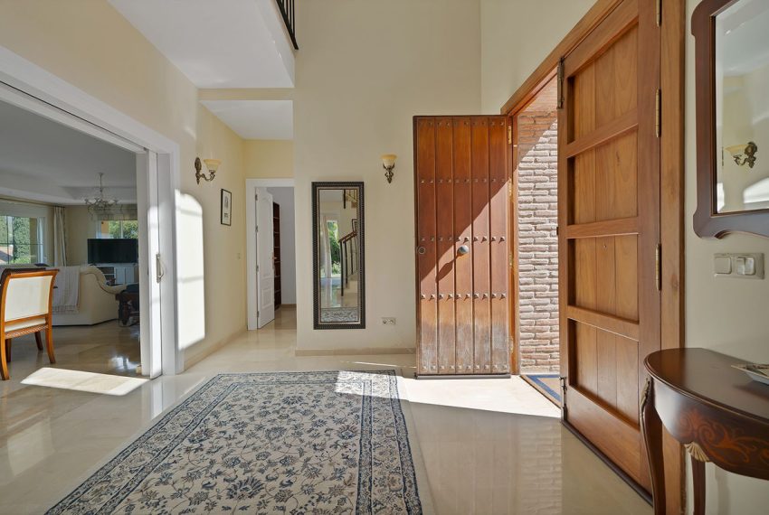 R5018464-Villa-For-Sale-El-Paraiso-Detached-4-Beds-501-Built-6