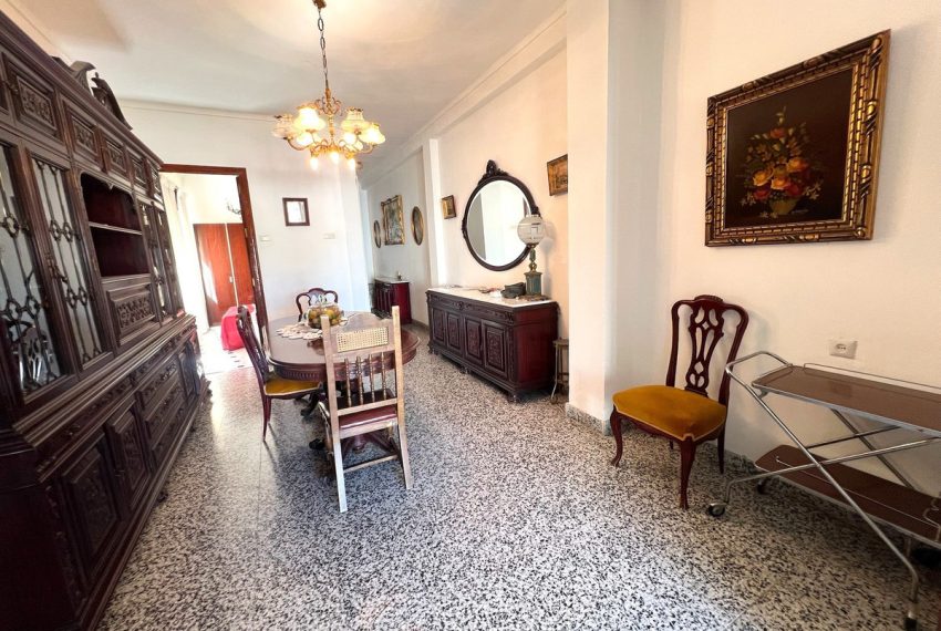 R5018521-Apartment-For-Sale-Coin-Penthouse-3-Beds-145-Built-3