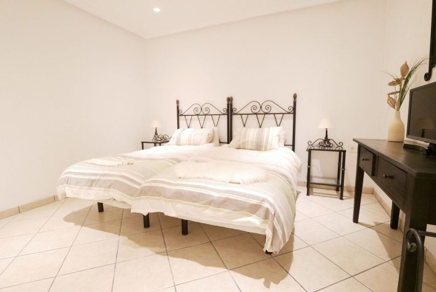 R5018611-Townhouse-For-Sale-Cabopino-Terraced-4-Beds-150-Built-13