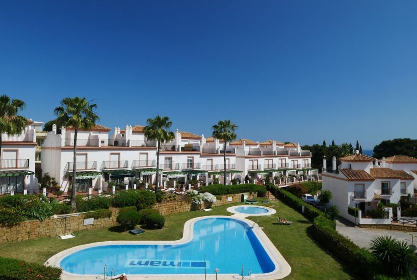 R5018611-Townhouse-For-Sale-Cabopino-Terraced-4-Beds-150-Built