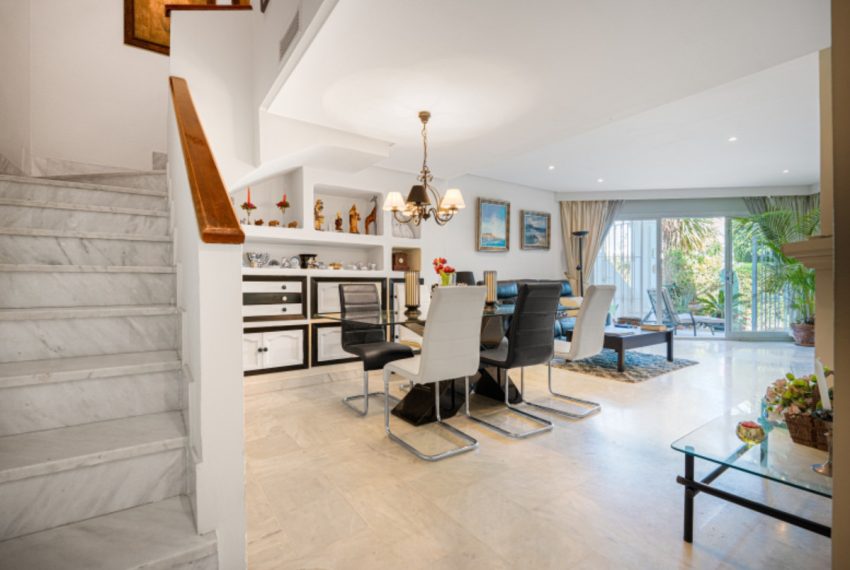 R5018857-Townhouse-For-Sale-Sierra-Blanca-Terraced-3-Beds-169-Built-1