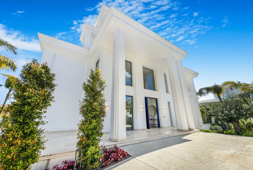 R5019127-Villa-For-Sale-The-Golden-Mile-Detached-6-Beds-547-Built-19