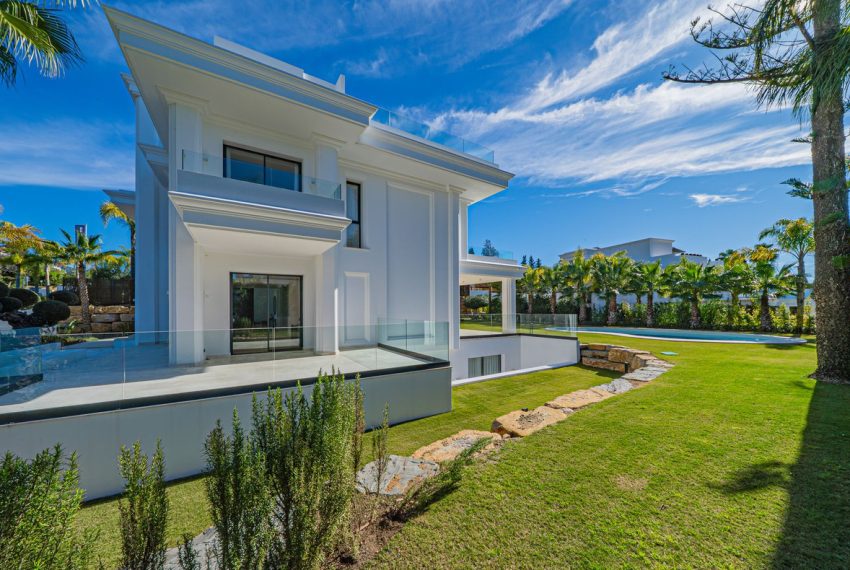 R5019127-Villa-For-Sale-The-Golden-Mile-Detached-6-Beds-547-Built-6