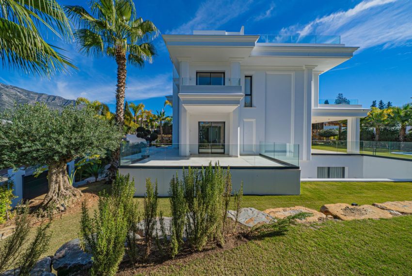 R5019127-Villa-For-Sale-The-Golden-Mile-Detached-6-Beds-547-Built-7