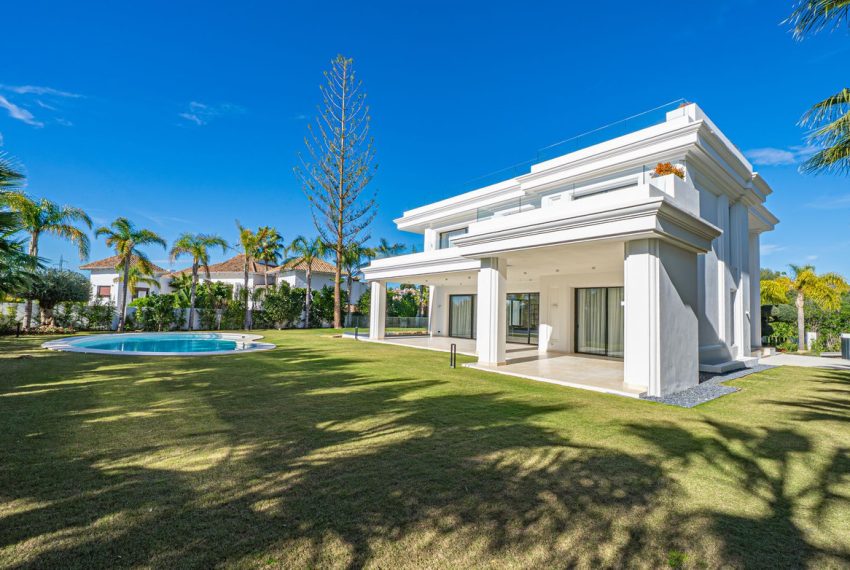 R5019127-Villa-For-Sale-The-Golden-Mile-Detached-6-Beds-547-Built-9