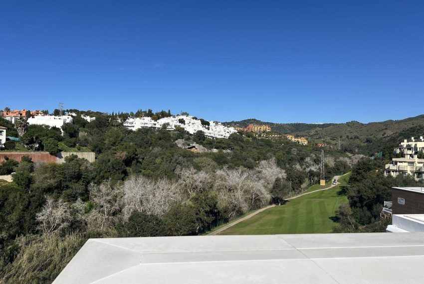 R5019157-Apartment-For-Sale-Marbella-Penthouse-Duplex-2-Beds-136-Built-3