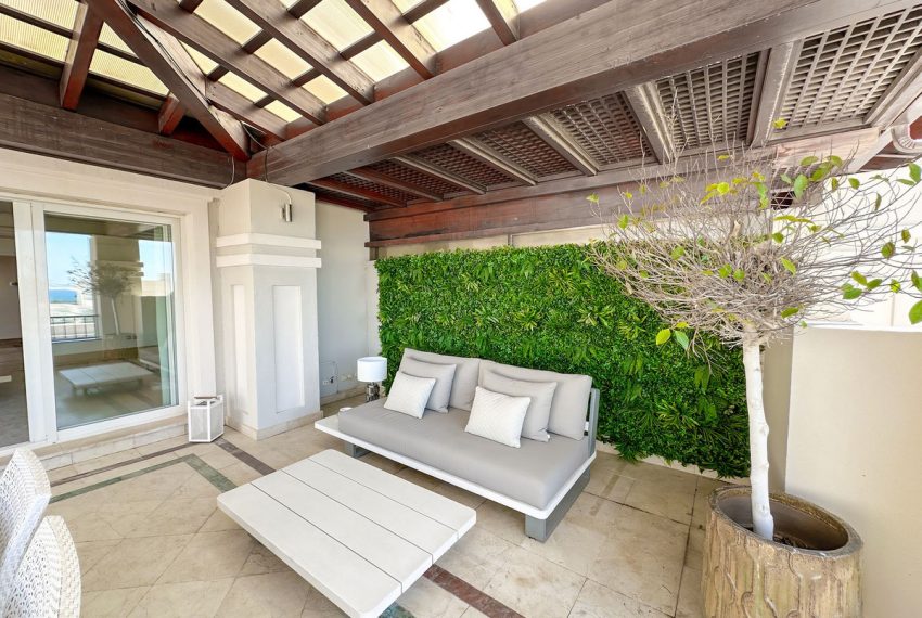 R5019358-Apartment-For-Sale-The-Golden-Mile-Penthouse-Duplex-3-Beds-220-Built-3