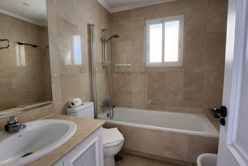 R5019439-Apartment-For-Sale-Nueva-Andalucia-Middle-Floor-2-Beds-85-Built-10