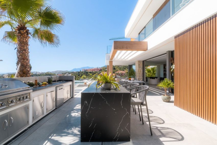 R5019517-Villa-For-Sale-La-Quinta-Detached-6-Beds-934-Built-19