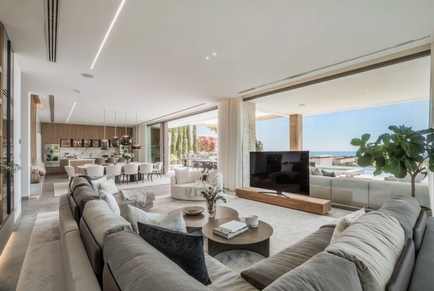 R5019517-Villa-For-Sale-La-Quinta-Detached-6-Beds-934-Built-3