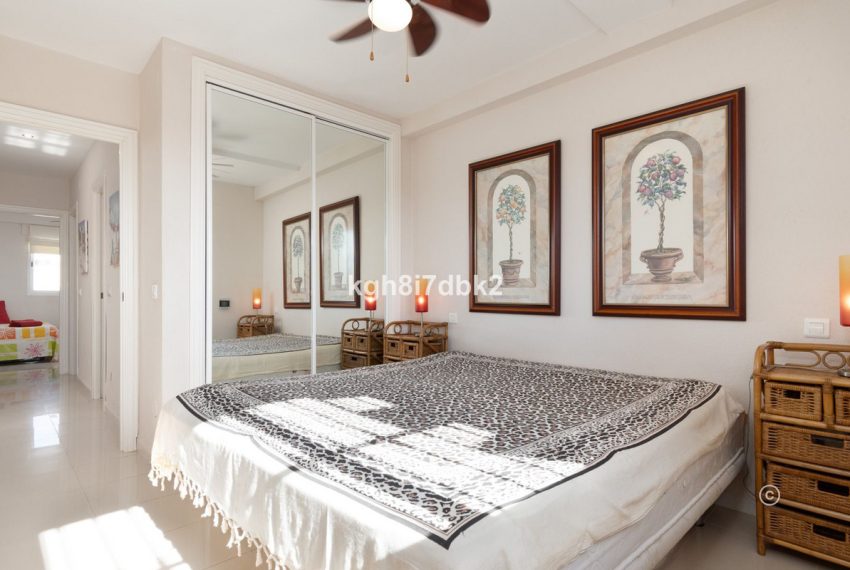 R5019592-Apartment-For-Sale-Calahonda-Penthouse-2-Beds-78-Built-19