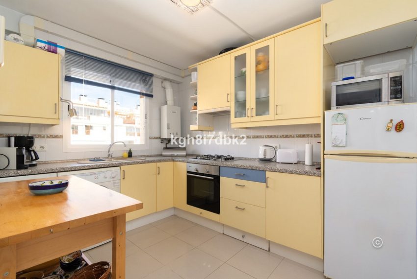 R5019592-Apartment-For-Sale-Calahonda-Penthouse-2-Beds-78-Built-5