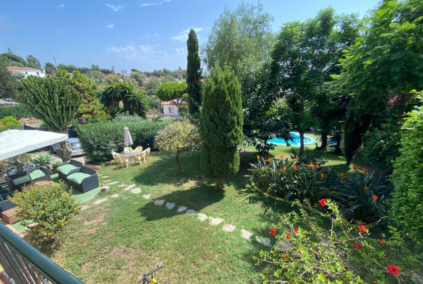 R5019775-Villa-For-Sale-Nueva-Andalucia-Semi-Detached-5-Beds-336-Built-1