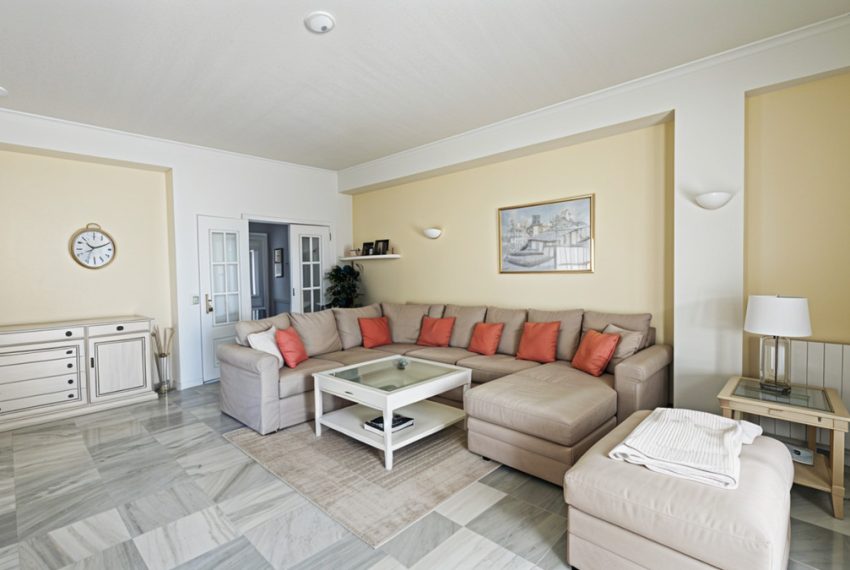 R5019811-Villa-For-Sale-Estepona-Detached-7-Beds-502-Built-10