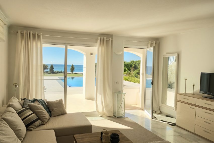 R5019811-Villa-For-Sale-Estepona-Detached-7-Beds-502-Built-14