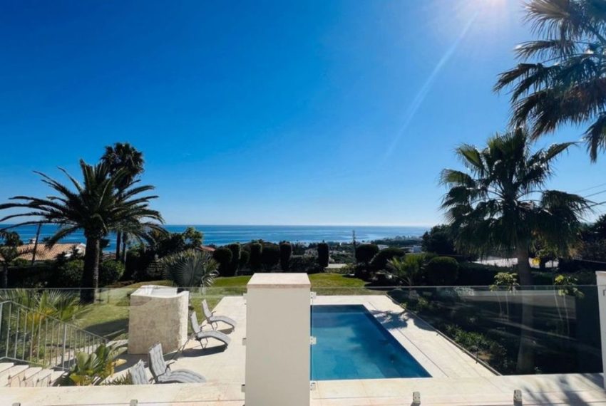 R5019811-Villa-For-Sale-Estepona-Detached-7-Beds-502-Built-6