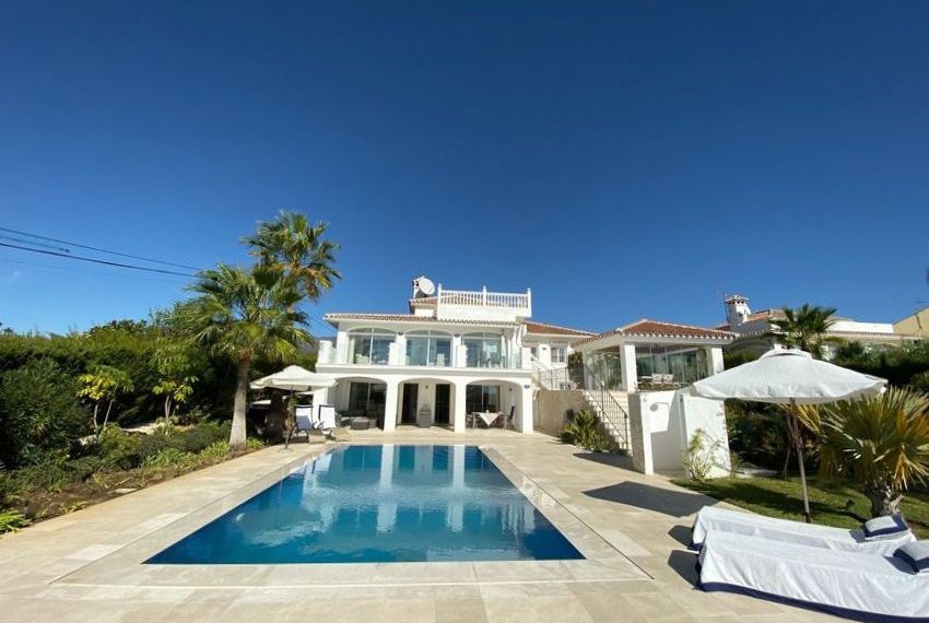 R5019811-Villa-For-Sale-Estepona-Detached-7-Beds-502-Built