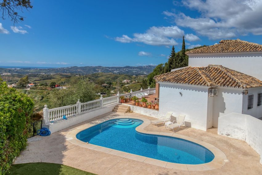 R5020117-Villa-For-Sale-Mijas-Detached-5-Beds-329-Built-1