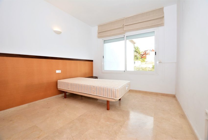 R5020276-Townhouse-For-Sale-The-Golden-Mile-Terraced-4-Beds-260-Built-14