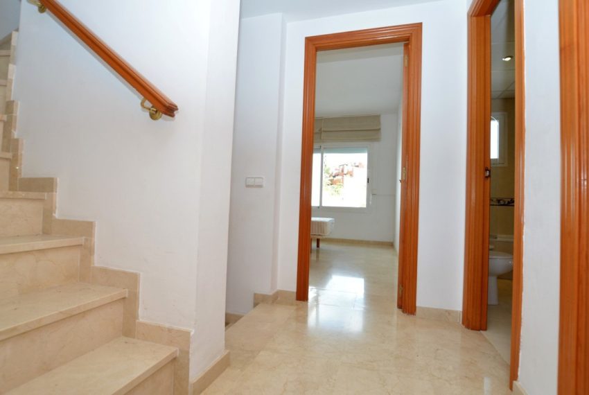 R5020276-Townhouse-For-Sale-The-Golden-Mile-Terraced-4-Beds-260-Built-16