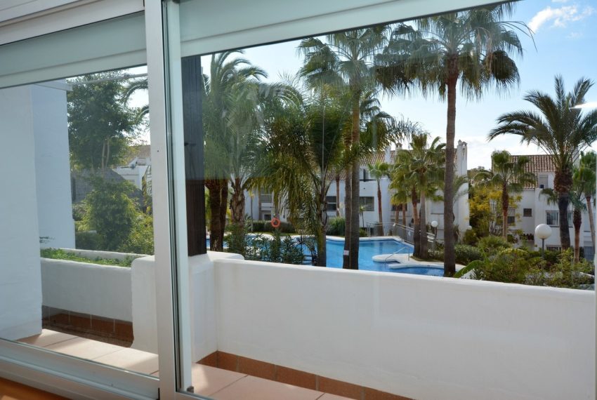 R5020276-Townhouse-For-Sale-The-Golden-Mile-Terraced-4-Beds-260-Built-6