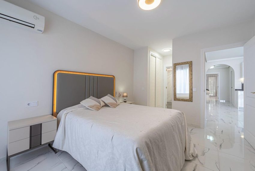 R5020390-Apartment-For-Sale-Nueva-Andalucia-Ground-Floor-3-Beds-114-Built-13