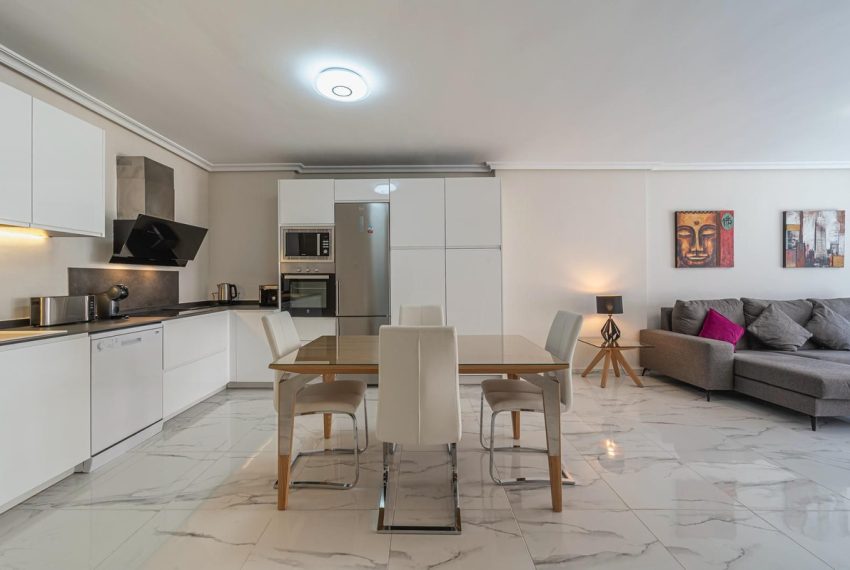 R5020390-Apartment-For-Sale-Nueva-Andalucia-Ground-Floor-3-Beds-114-Built-4