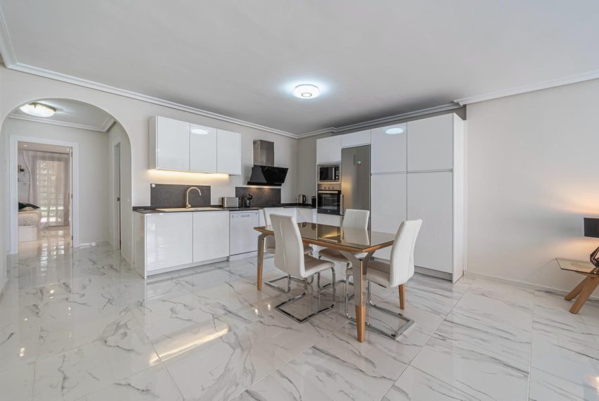 R5020390-Apartment-For-Sale-Nueva-Andalucia-Ground-Floor-3-Beds-114-Built-6