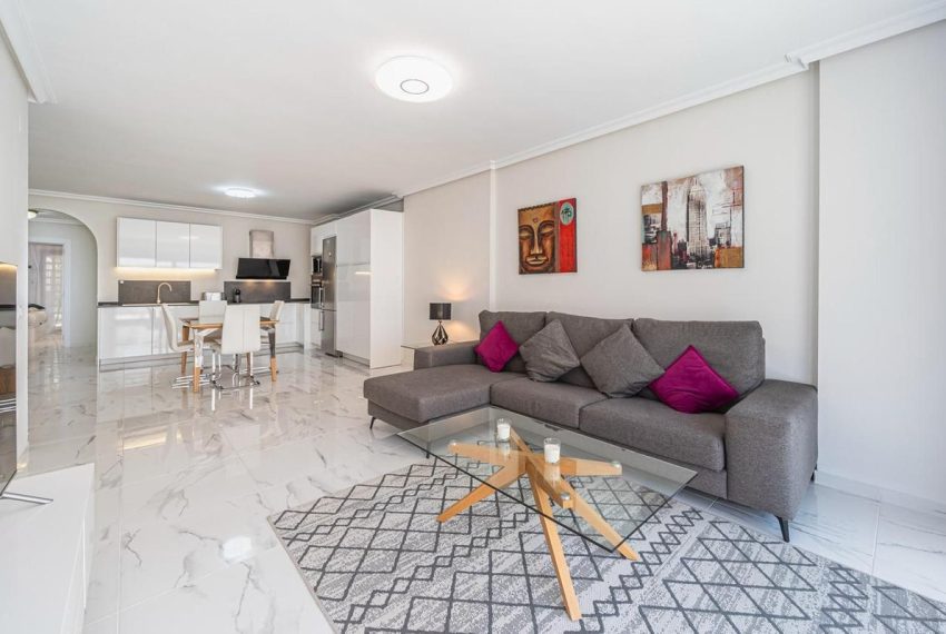 R5020390-Apartment-For-Sale-Nueva-Andalucia-Ground-Floor-3-Beds-114-Built-7