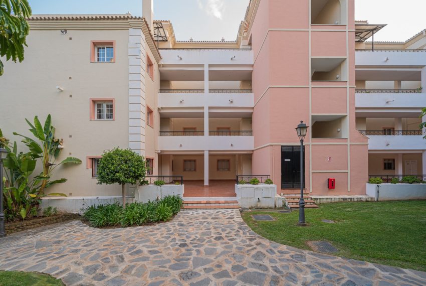 R5020741-Apartment-For-Sale-Nueva-Andalucia-Ground-Floor-2-Beds-138-Built-18