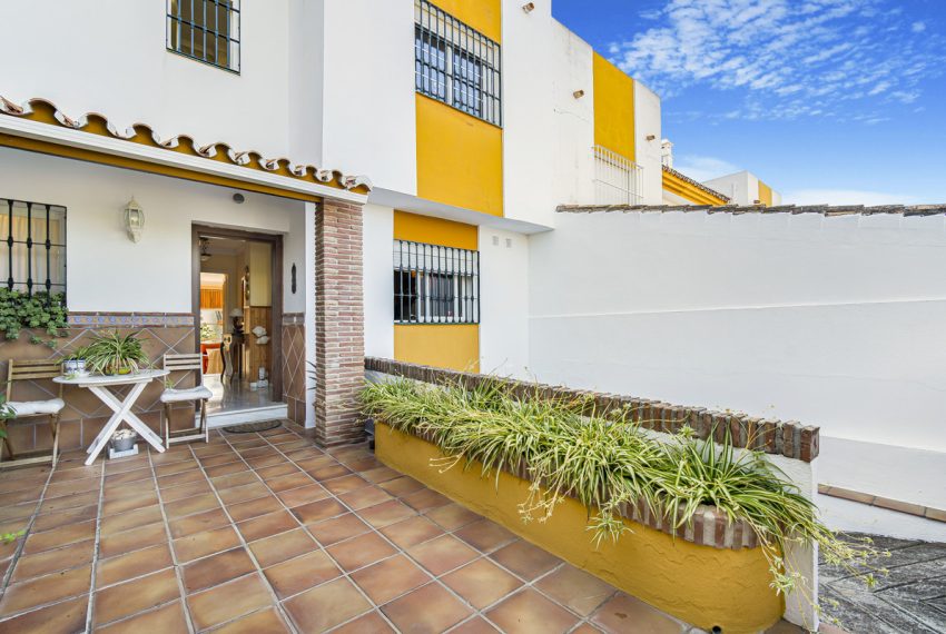 R5020762-Townhouse-For-Sale-Estepona-Terraced-4-Beds-230-Built-14