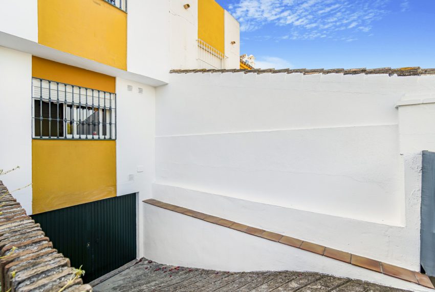 R5020762-Townhouse-For-Sale-Estepona-Terraced-4-Beds-230-Built-7
