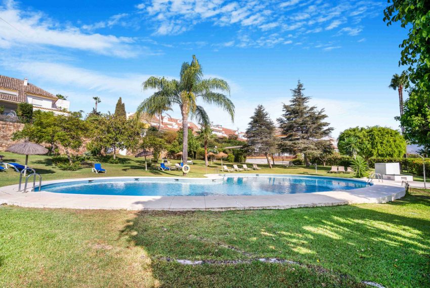 R5020762-Townhouse-For-Sale-Estepona-Terraced-4-Beds-230-Built-8