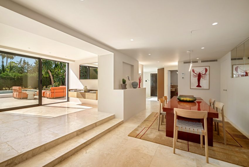 R5020771-Villa-For-Sale-Nueva-Andalucia-Detached-4-Beds-262-Built-6