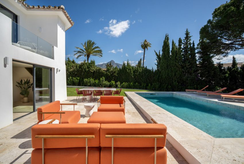 R5020771-Villa-For-Sale-Nueva-Andalucia-Detached-4-Beds-262-Built-8