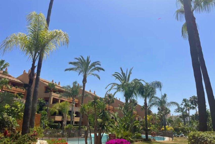 R5020810-Apartment-For-Sale-Marbella-Middle-Floor-3-Beds-225-Built-1