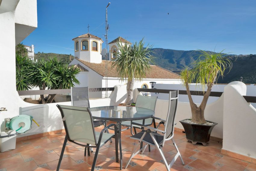 R5021212-Apartment-For-Sale-Benahavis-Duplex-3-Beds-200-Built-1