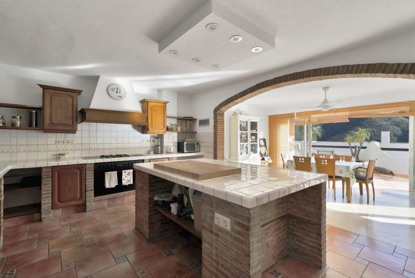 R5021212-Apartment-For-Sale-Benahavis-Duplex-3-Beds-200-Built-3