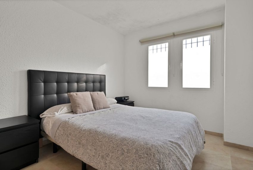 R5021212-Apartment-For-Sale-Benahavis-Duplex-3-Beds-200-Built-5