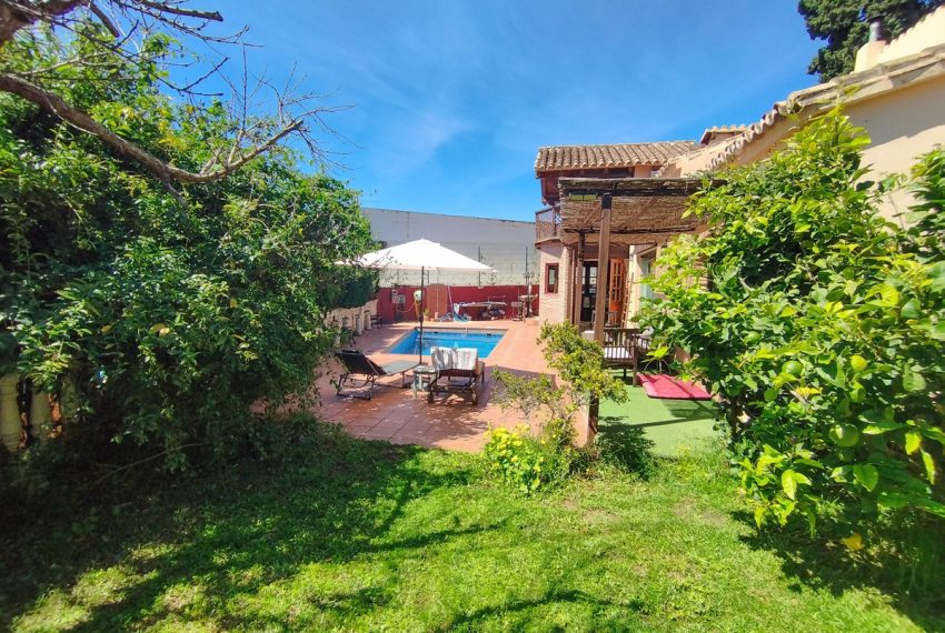 R5021425-Villa-For-Sale-Cabopino-Detached-6-Beds-220-Built-3
