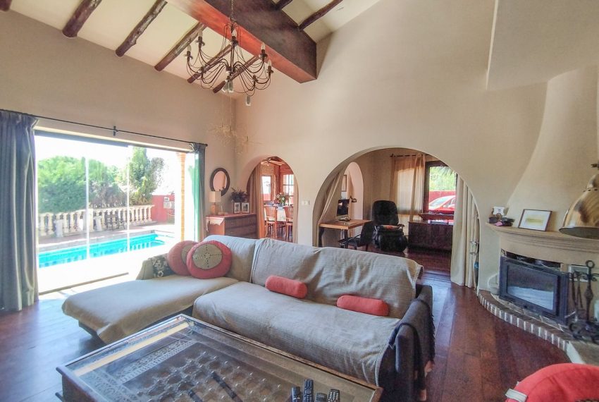 R5021425-Villa-For-Sale-Cabopino-Detached-6-Beds-220-Built-7