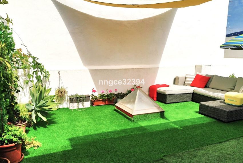 R5021449-Villa-For-Sale-San-Pedro-de-Alcantara-Semi-Detached-4-Beds-216-Built-1