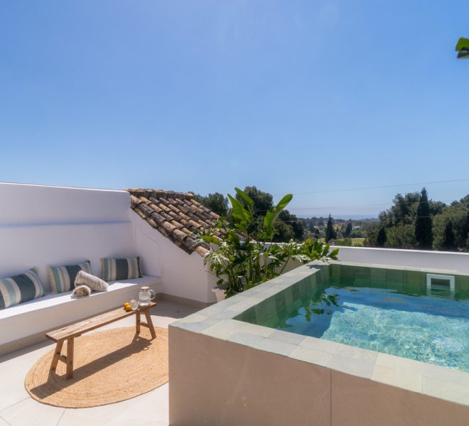 R5021617-Image 1-Terraced - 4 Beds - 385 Built