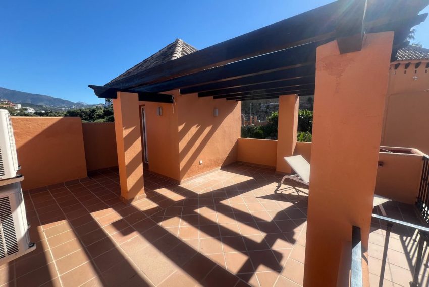 R5022115-Villa-For-Sale-Benahavis-Semi-Detached-4-Beds-270-Built-15