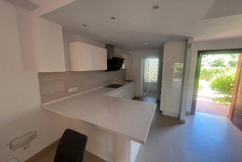 R5022115-Villa-For-Sale-Benahavis-Semi-Detached-4-Beds-270-Built-17