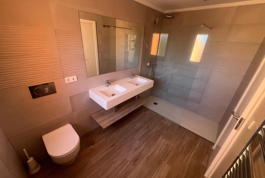R5022115-Villa-For-Sale-Benahavis-Semi-Detached-4-Beds-270-Built-6