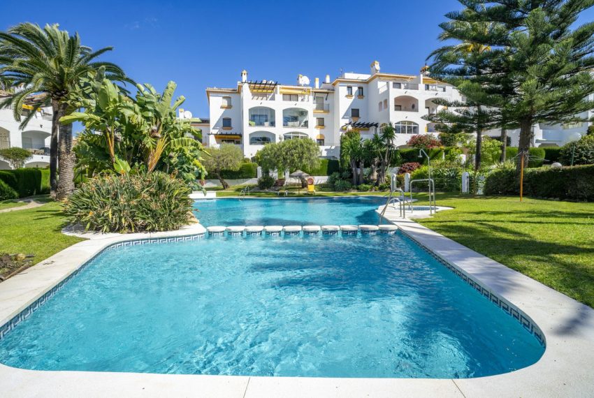 R5023027-Apartment-For-Sale-Nueva-Andalucia-Ground-Floor-3-Beds-151-Built