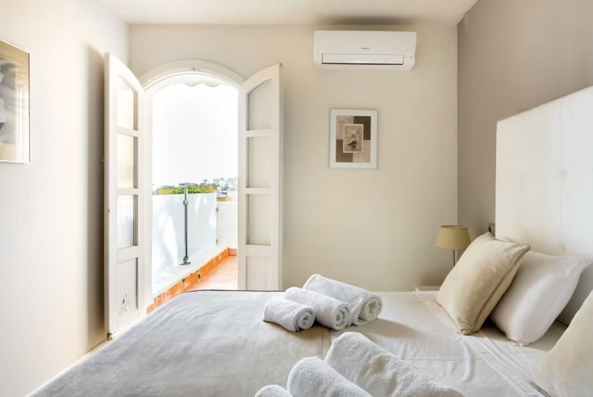 R5023072-Townhouse-For-Sale-Nueva-Andalucia-Terraced-5-Beds-170-Built-10