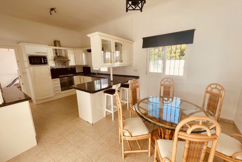 R5023111-Villa-For-Sale-Estepona-Detached-3-Beds-170-Built-11